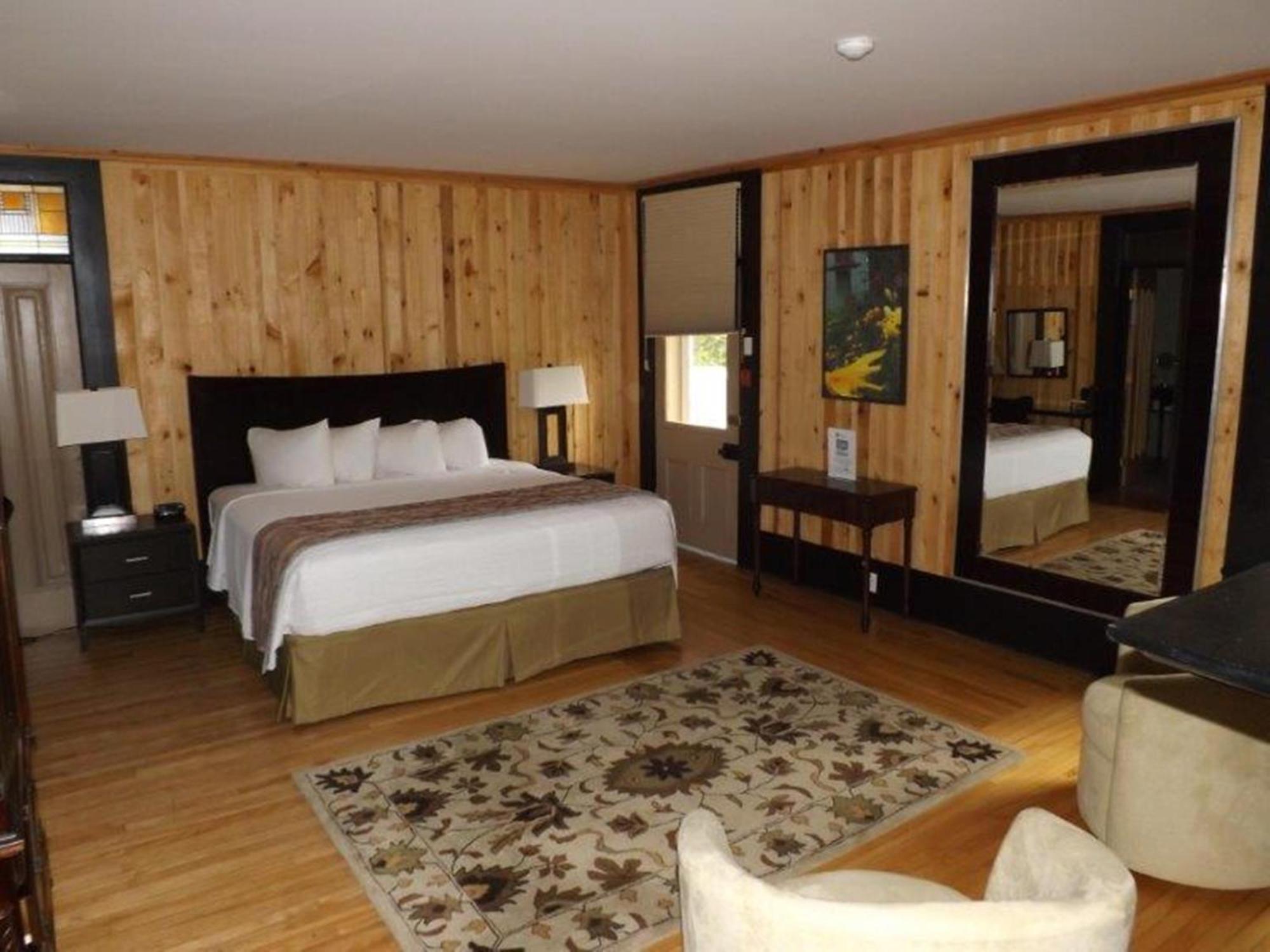 The White House Bed & Breakfast Perth Room photo