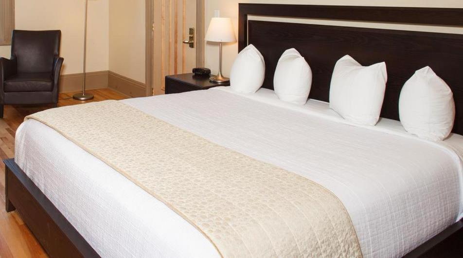 The White House Bed & Breakfast Perth Room photo