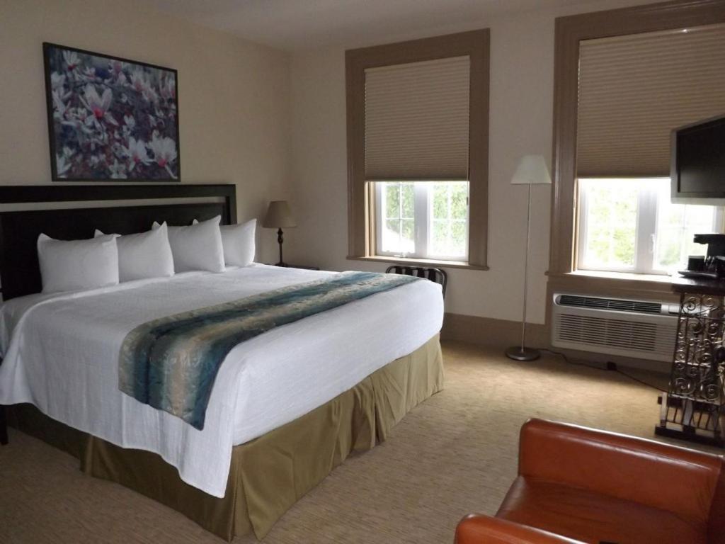 The White House Bed & Breakfast Perth Room photo